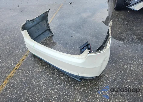 2013 Mercedes-Benz E 350 from USA, damaged, VIN WDDHF5KB7DA733097